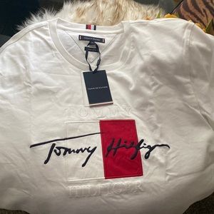 BNWT Tommy Hilfiger men shirt